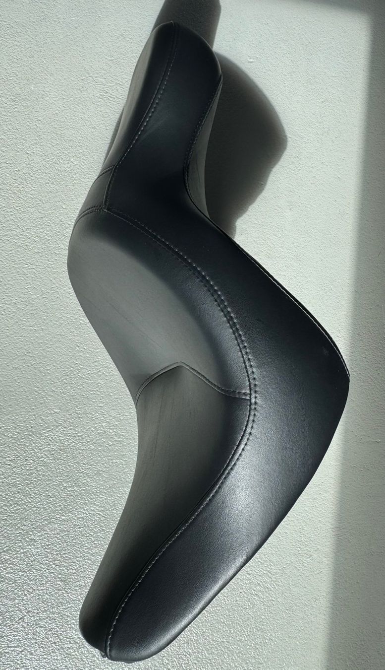 Harley-Davidson Tutti i ricambio per moto: Harley Davidson Sundowner Seat FXS – Usato da Mönchaltorf venduto da Speedy453 2