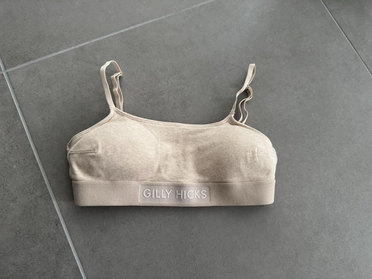 Altra biancheria intima: Gilly Hicks Bralette BH, beige, Top Zustand – Usato da Frick venduto da Cirilla