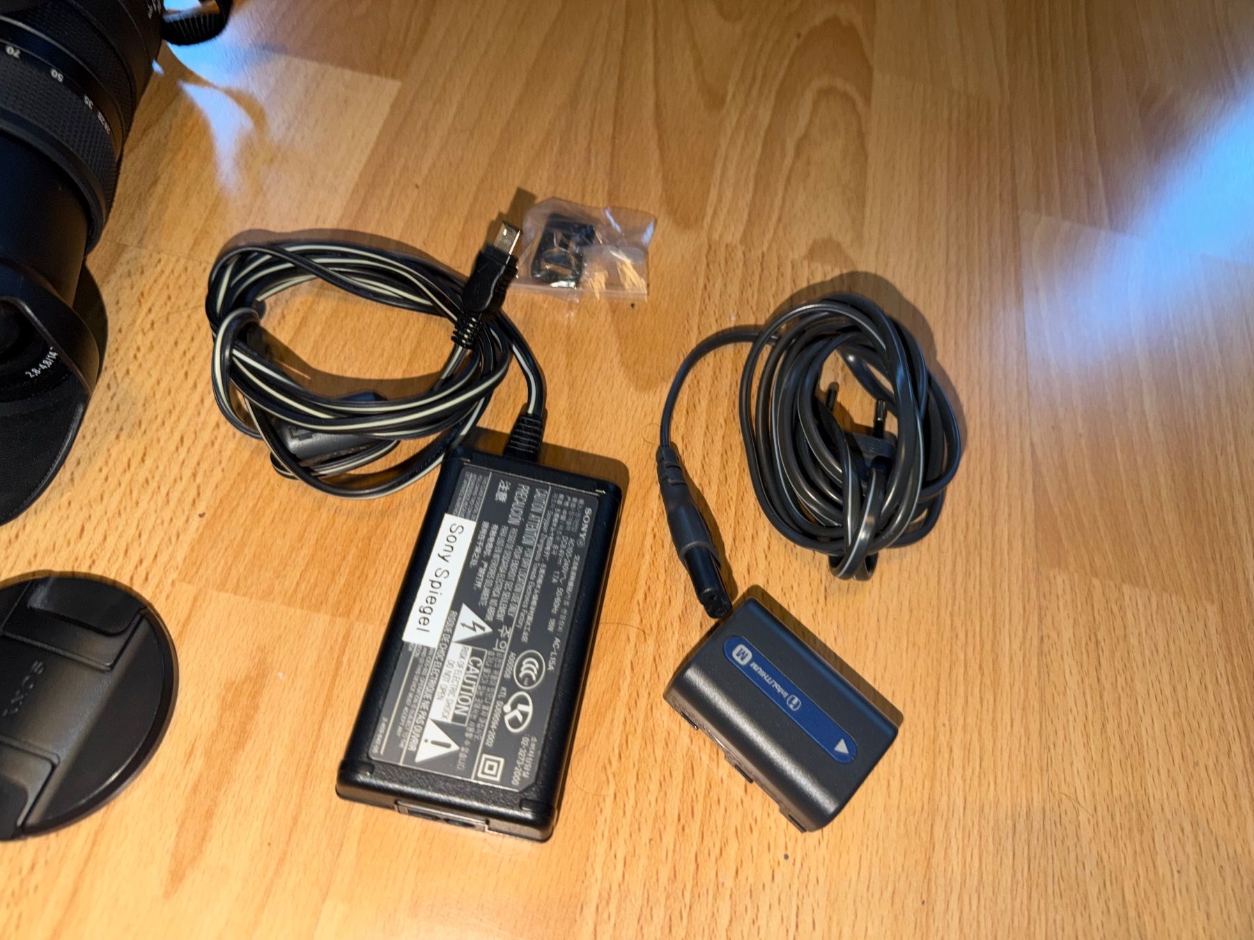 Sony Kamera: Digitalkamera Sony DSC R1 – Gebraucht aus Aarau von KorgPA 1
