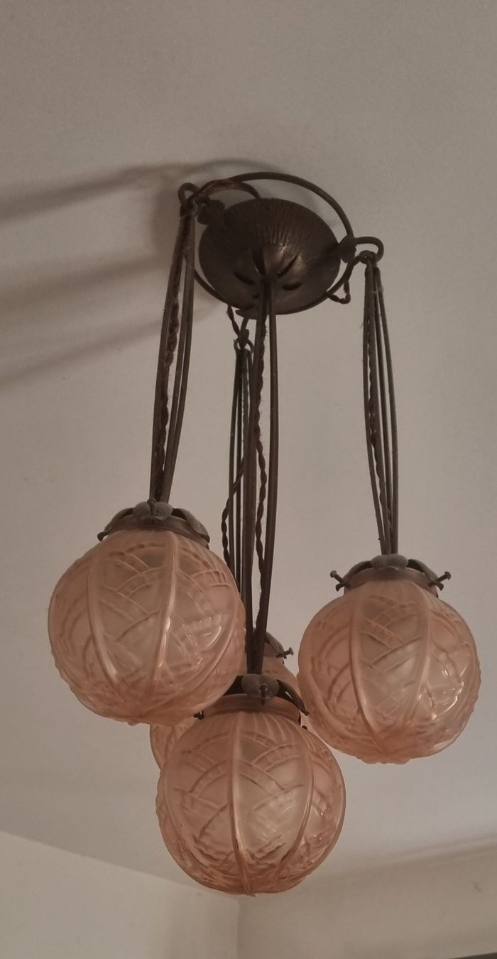 Lampadari & plafoniere: Art Deco Hängelampe mit Glaskugel, 4-flammig – Usato da Basel venduto da Jcva 3