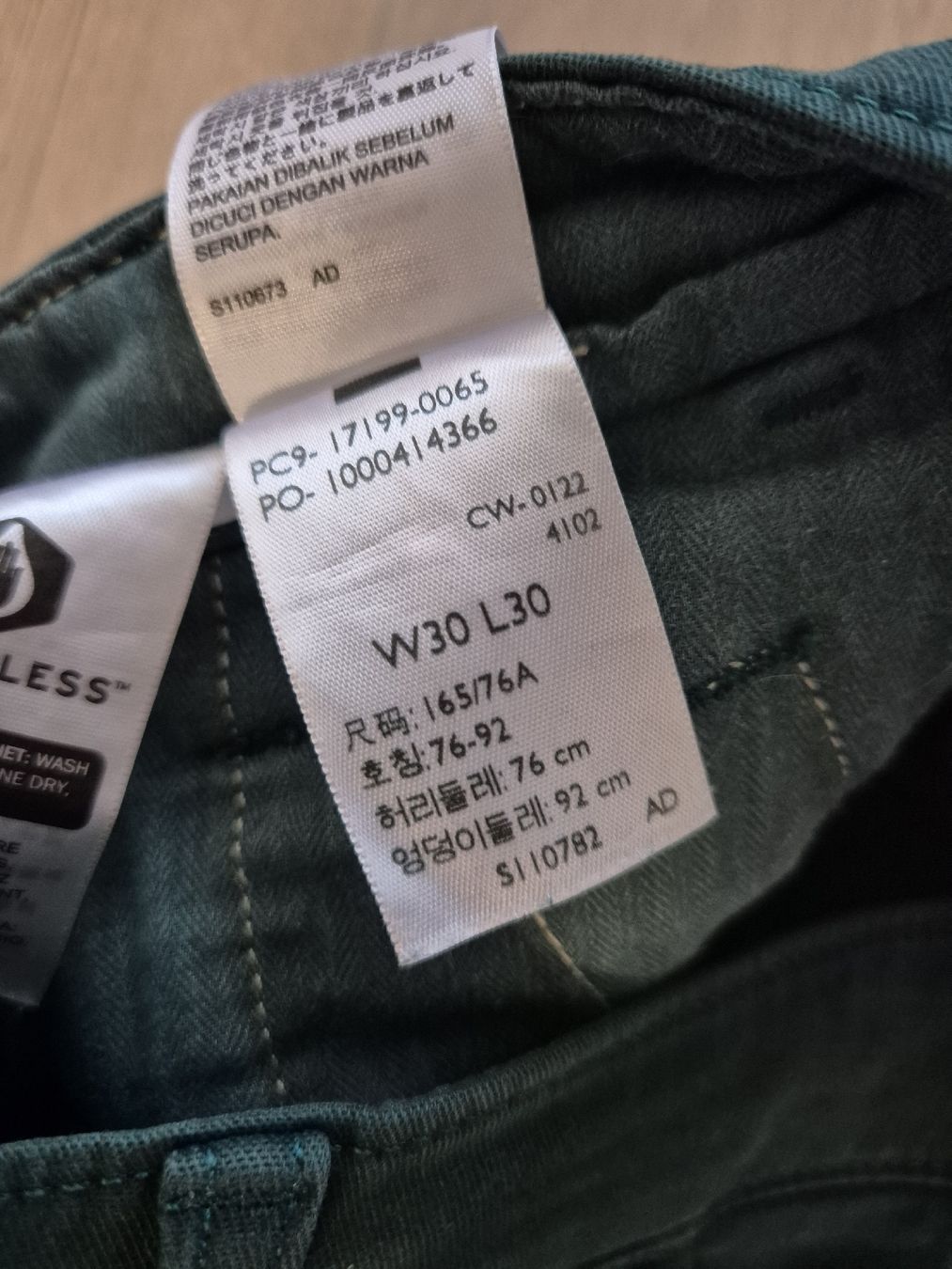 Levi's Pantaloni: Chino Hose - Levis Gr. 30/30 – Nuovo (secondo la descrizione) da Schaffhausen venduto da Madison74 4
