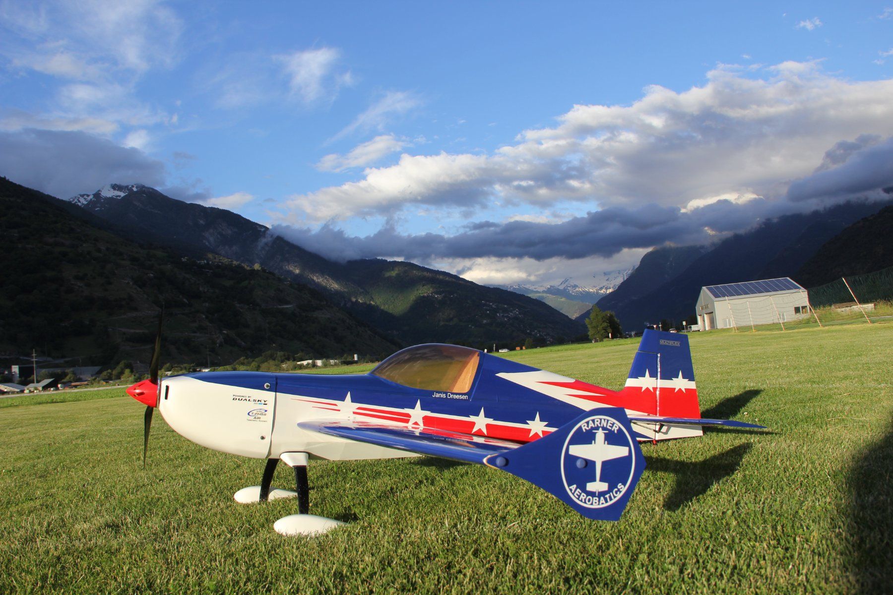 RC Kits de montage: Extra 330 SC – D'occasion à Raron par Falconflyers
