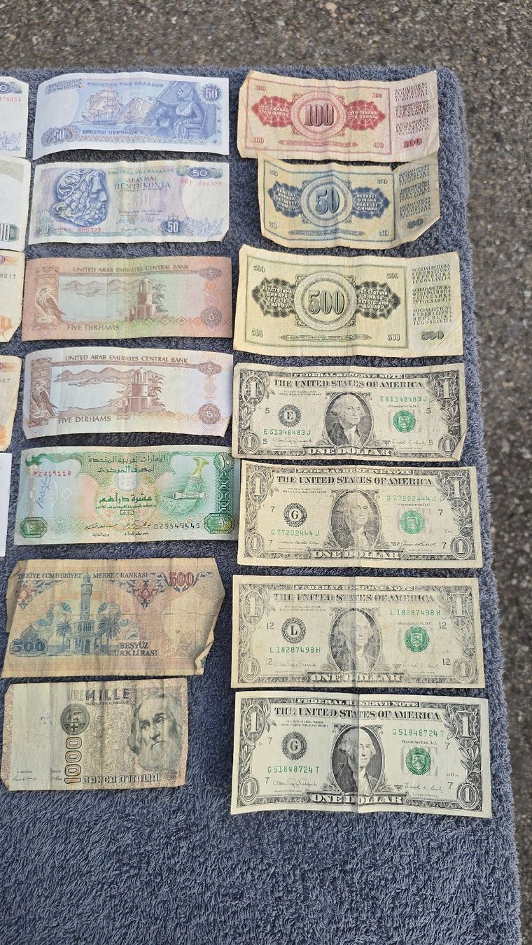 Banconote: 30 Banknoten versch. Länder – Usato da Oberaach venduto da Wicktrade 3