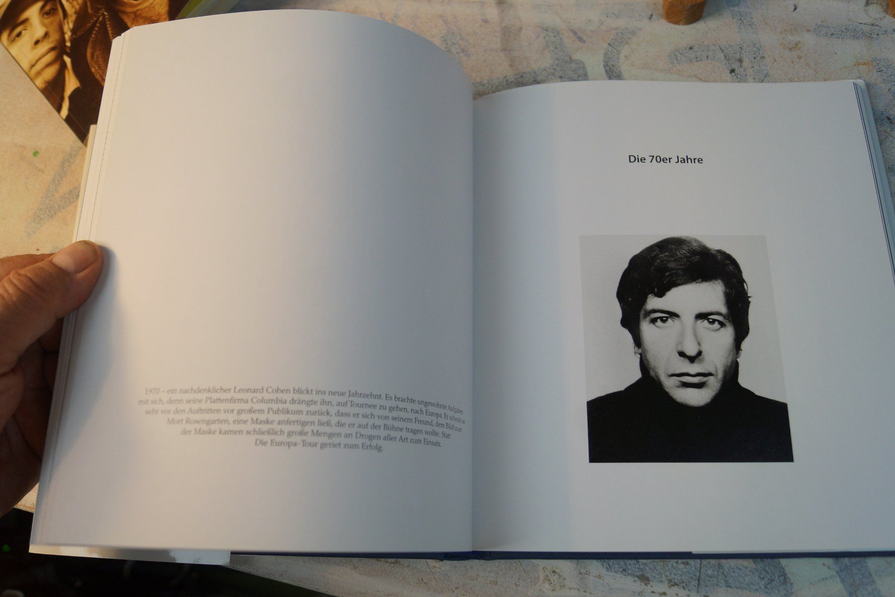 Bücher: Leonard Cohen – Almost Young. Bildbiographie. – Gebraucht aus Härkingen von sammelbecken 3