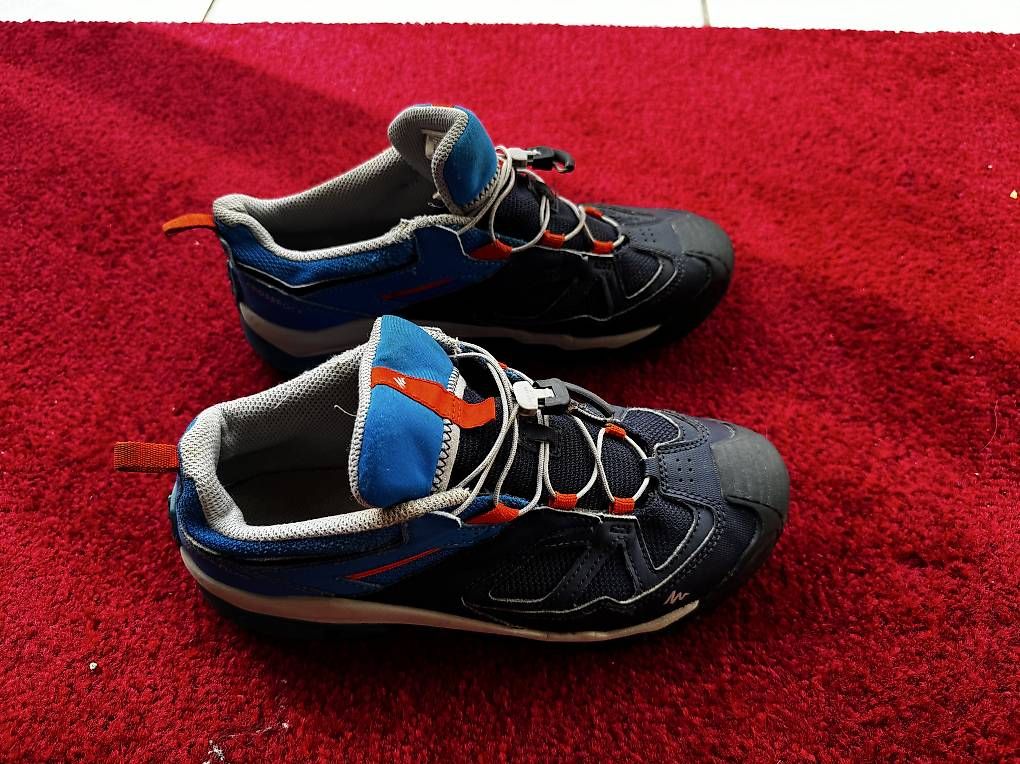 Schuhe für Jungen: Schuhe 37 – Gebraucht aus Luzern von mus_clb7 1
