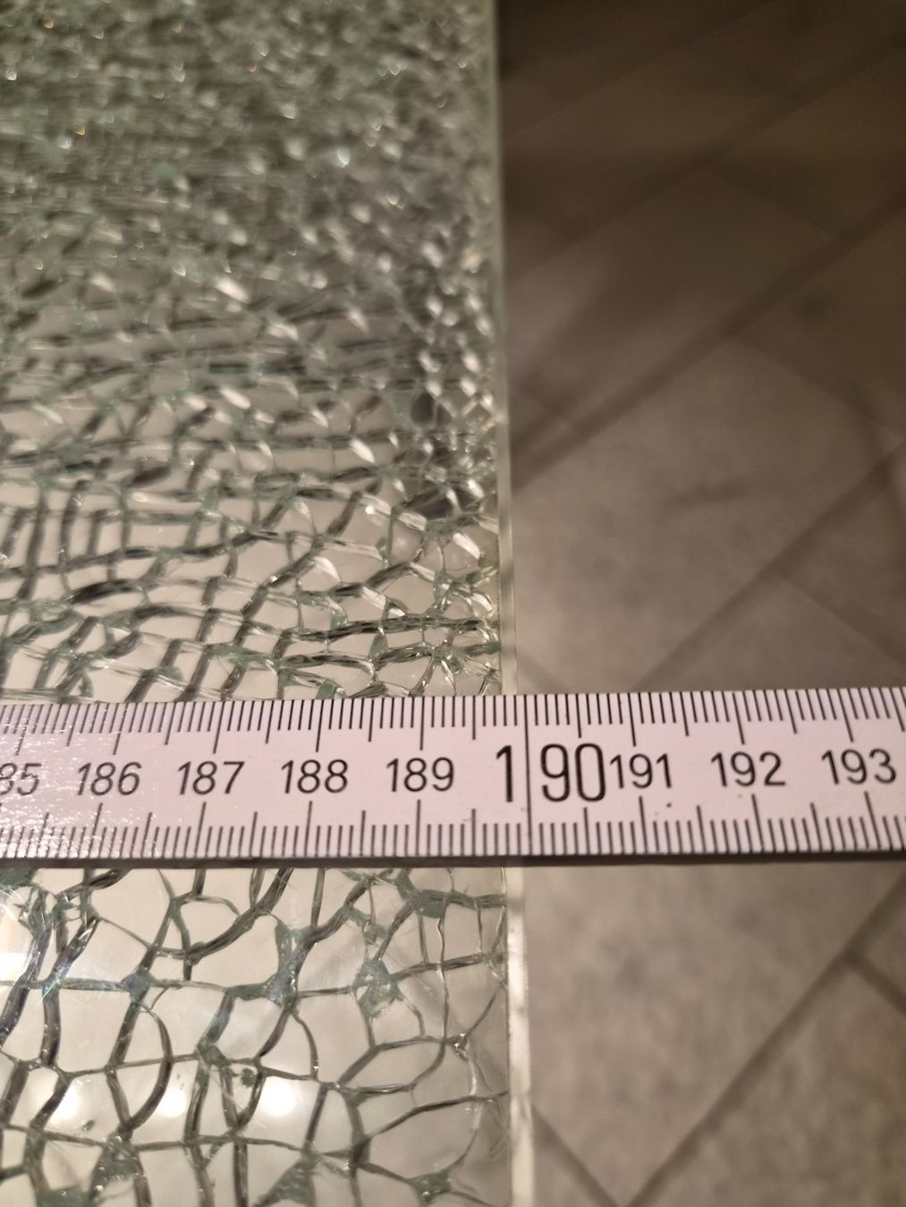Tische: Glastisch, Esstisch – Gebraucht aus Wolfwil von Mogli67 3