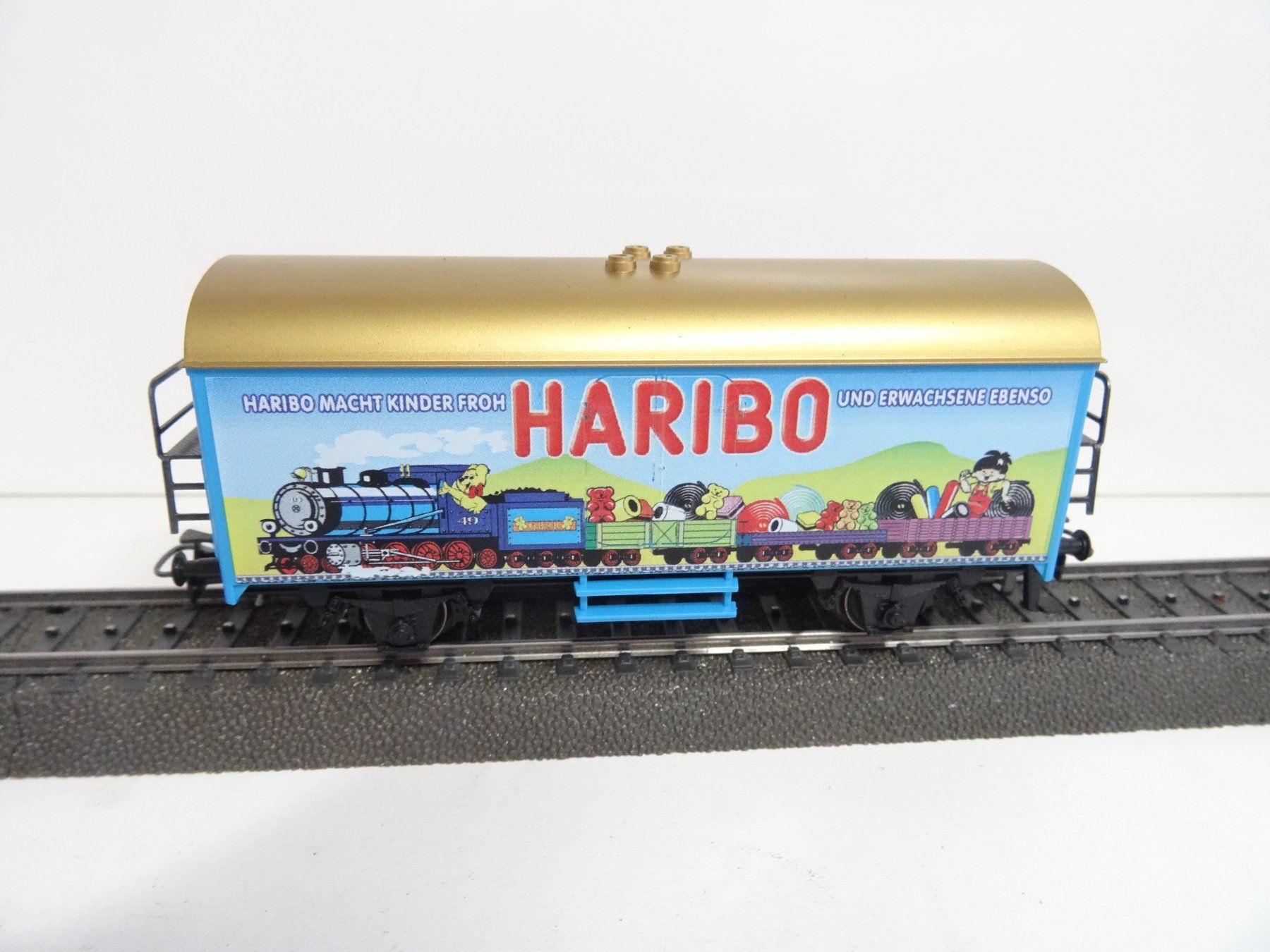 Märklin Modelleisenbahnen: Märklin H0 4415-10  Kühlwagen Haribo – Neu (gemäss Beschreibung) aus Hochdorf von Teger02 3