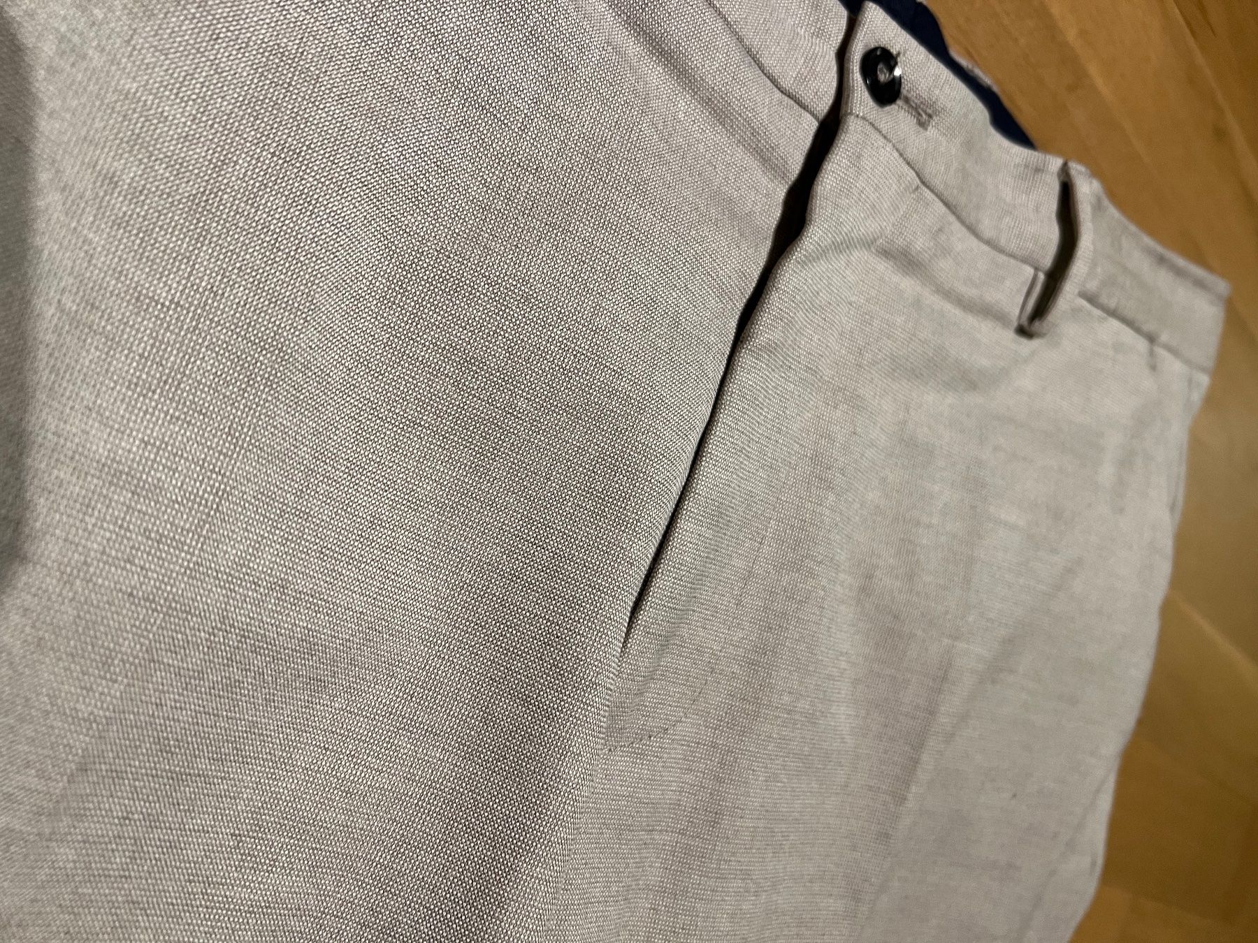 Zara Pantaloni: Hose Zara beige – Usato da Altendorf venduto da wqv_97 3