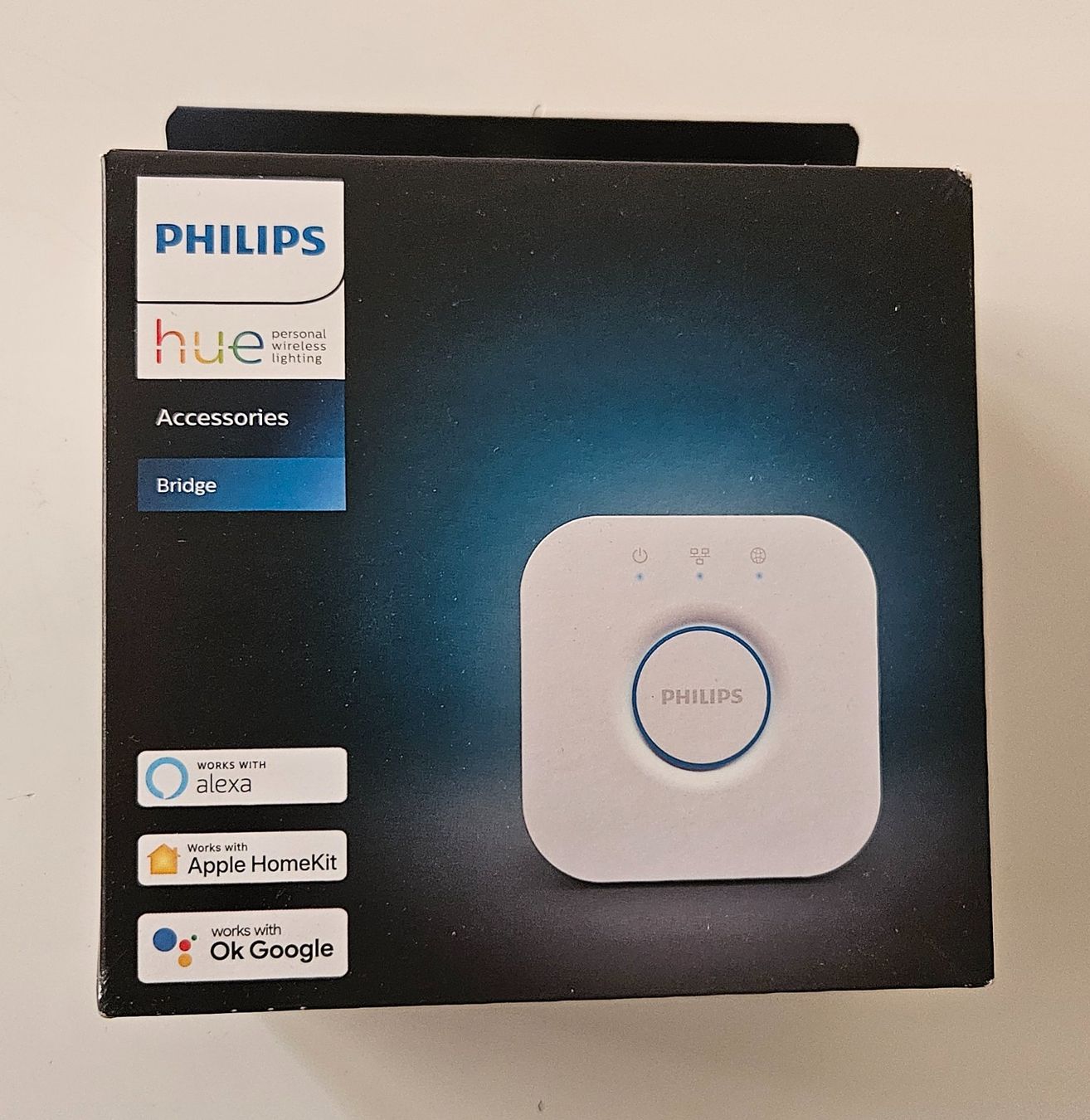 Philips Hubs & Switches: Philips Hue bridge NEW! – Neu und originalverpackt aus Lausanne von FamilleCool