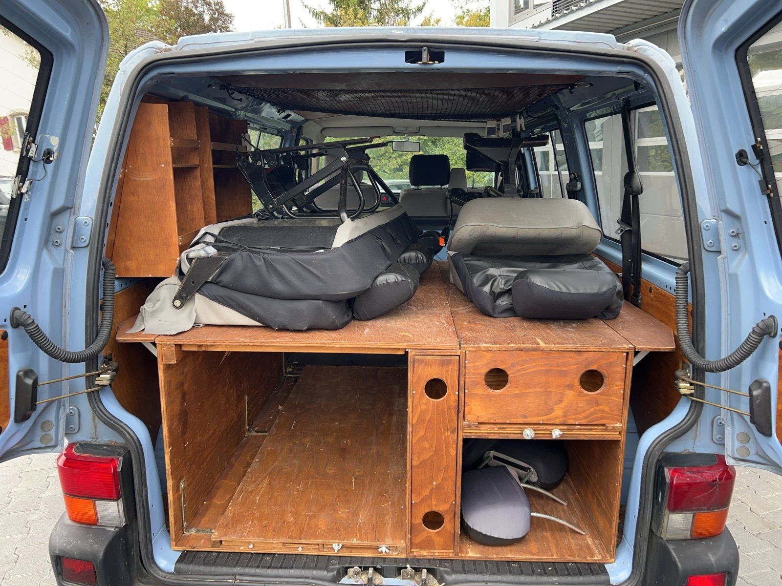 VW Automobili: VW T4 2.5 TDI / Automat – Usato da Kölliken venduto da Apollo74 7