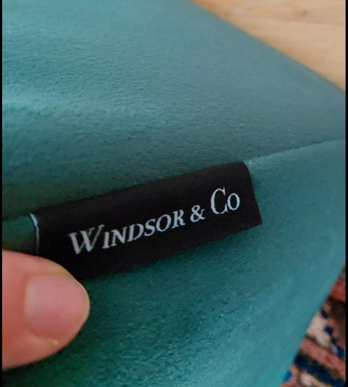 Hocker: Windsor & Co Sofahocker – Samt Grün – Gebraucht aus Gümligen von yzi_5kls