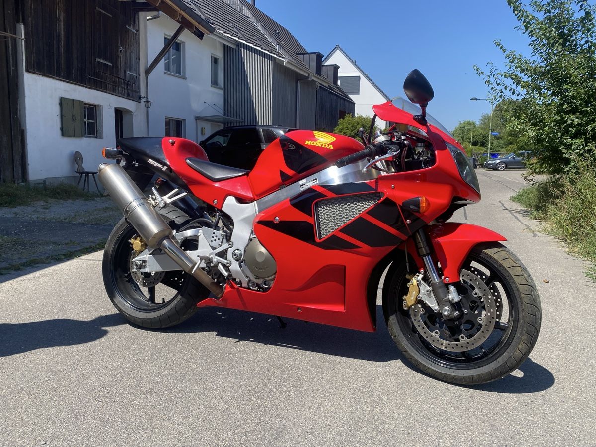 Honda Strada: Honda VTR 1000 SP-1 – Usato da Biel-Benken BL venduto da lau_7h7y 4