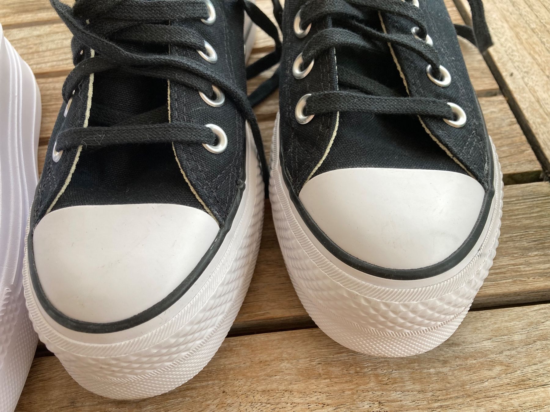Converse Scarpe da donna: Converse Allstar Damen Grösse 37.5 – Usato da Niederdorf venduto da Anderlemon 6