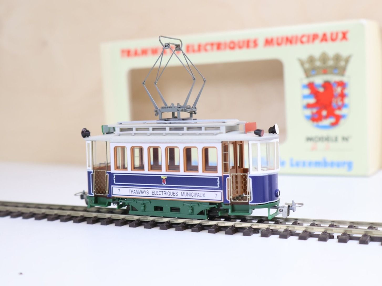 Modelleisenbahnen: H0m DC Strassenbahn Tram - mit Motor – Gebraucht aus Winterthur von