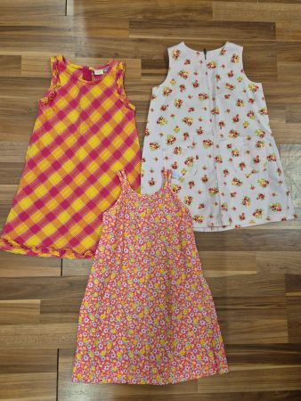 Sommerkleider Set, Grösse 104 drei Röckli B22