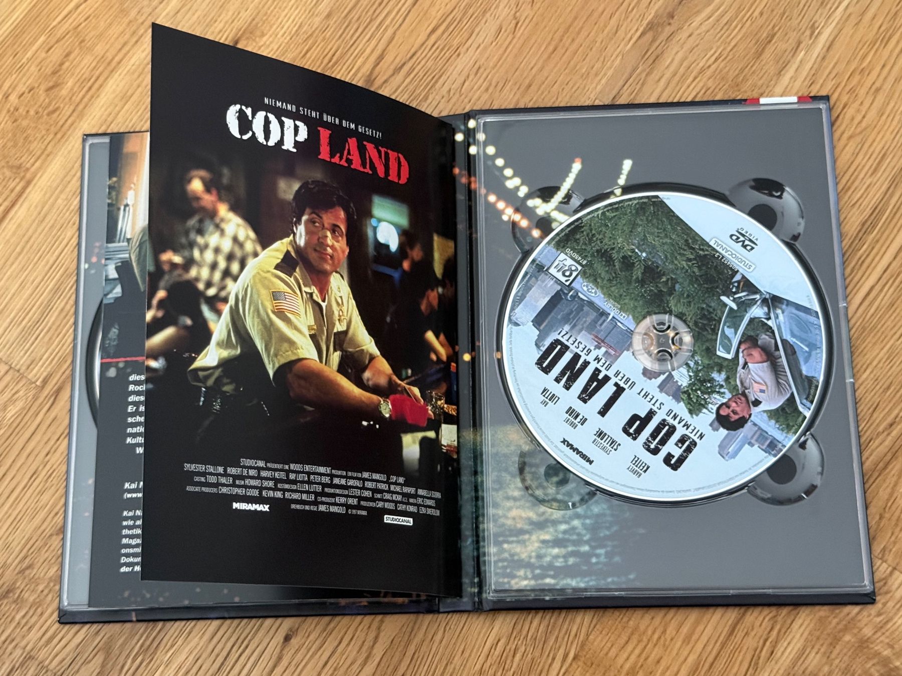 Tutti i DVDs: Cop Land   Mediabook Cover A – Usato da Oftringen venduto da CatchMeIfYouCan68 2