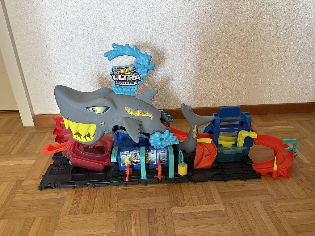 Modellini d'auto: Hot Wheels kaum gebraucht – Usato da Romanshorn venduto da urs_snv6