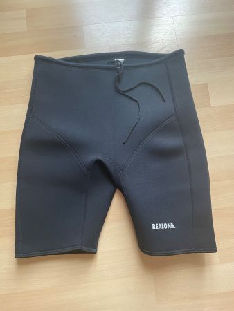 Kurze Neopren Hose Gr: XL