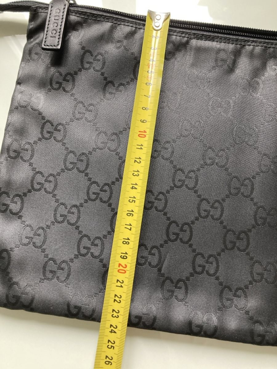 Gucci Borse: GUCCI pochette, canvas, unbenutzt – Nuovo (secondo la descrizione) da Zürich venduto da elegantissima 5