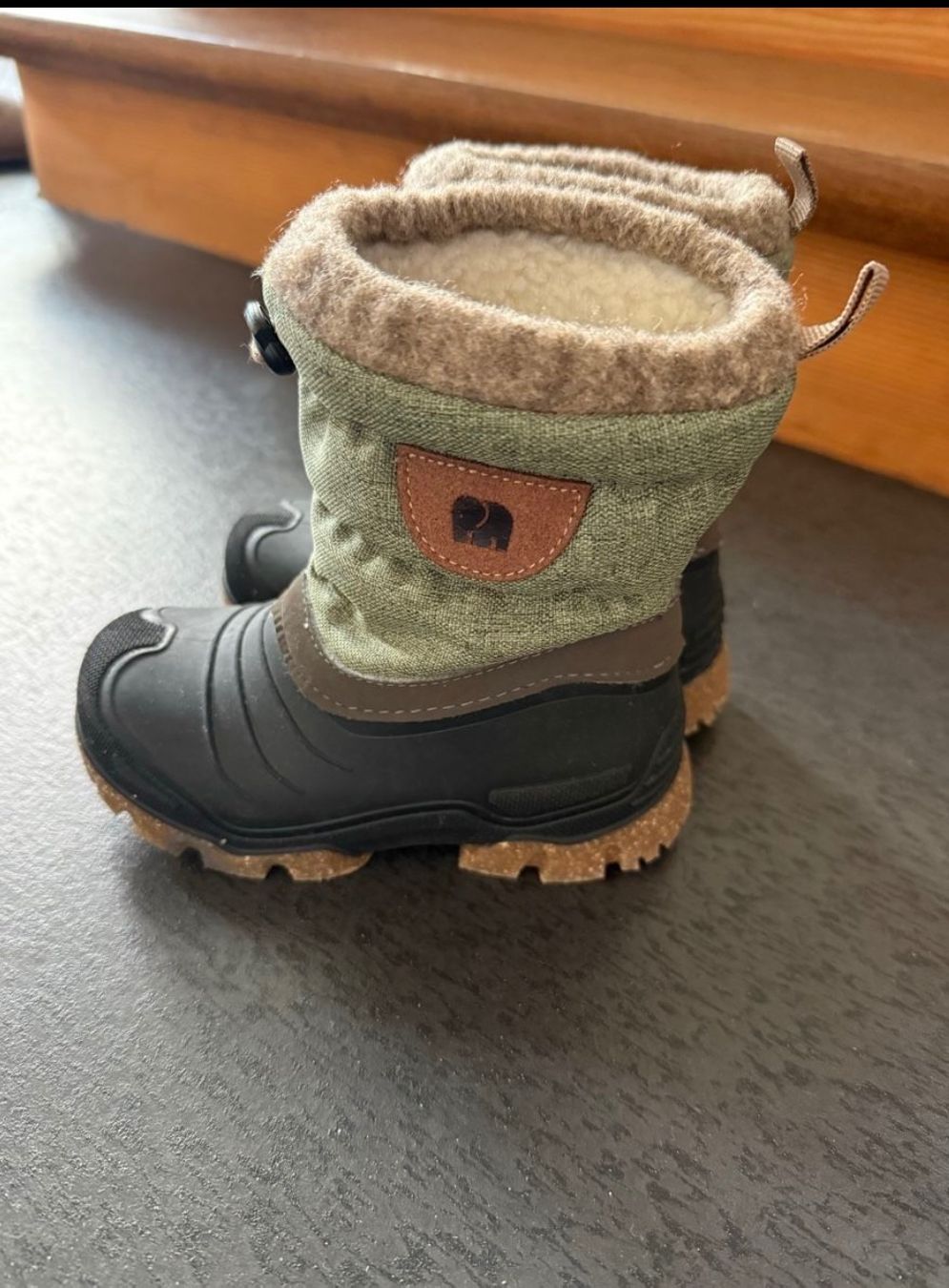 Elefanten Schuhe für Jungen: Winterstiefel Elefanten, Grösse 25 – Gebraucht aus Ostermundigen von Mihela