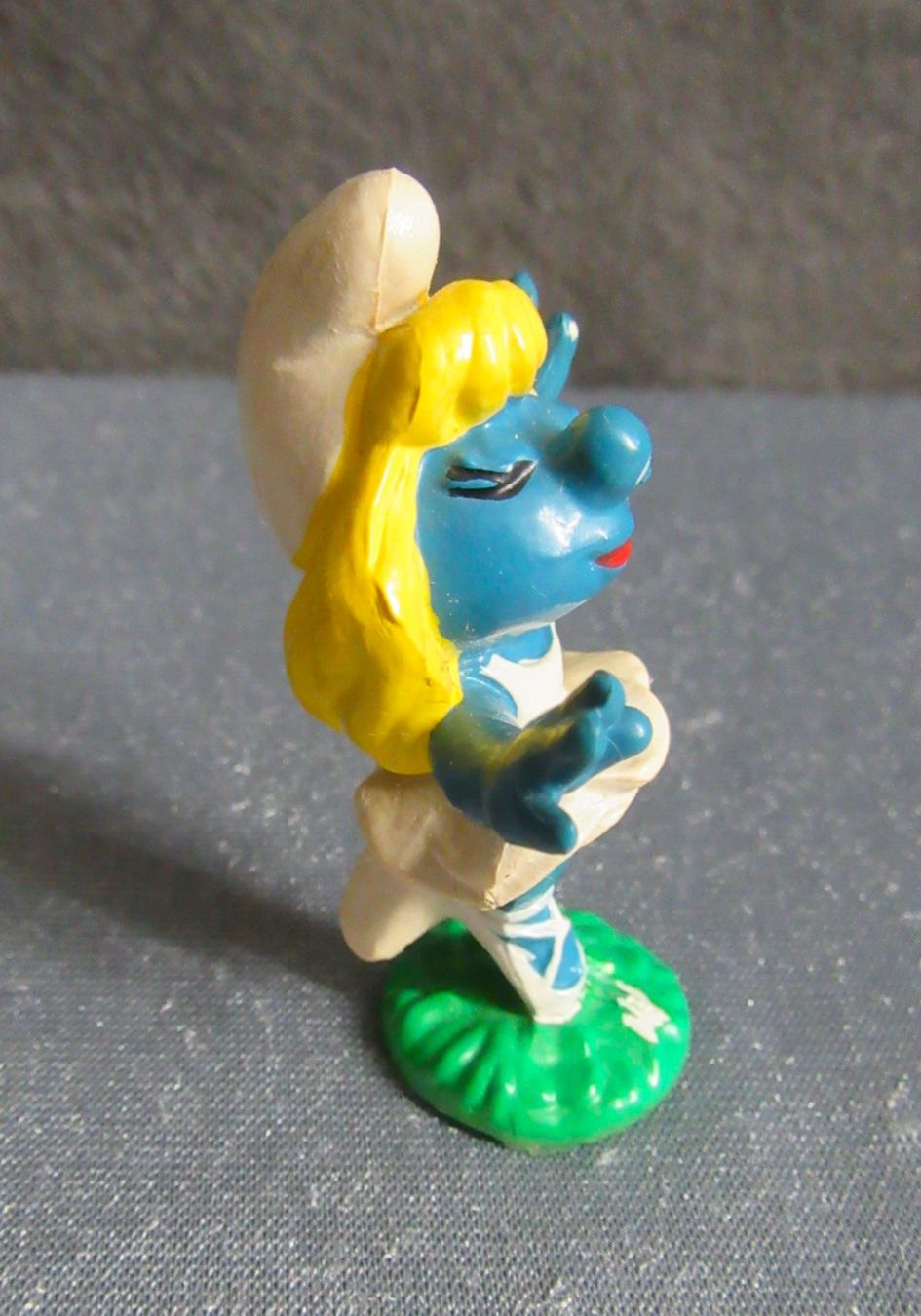 Statuette: Schlumpfine im Ballettkleid – Usato da Auenstein venduto da Padabimbim 2