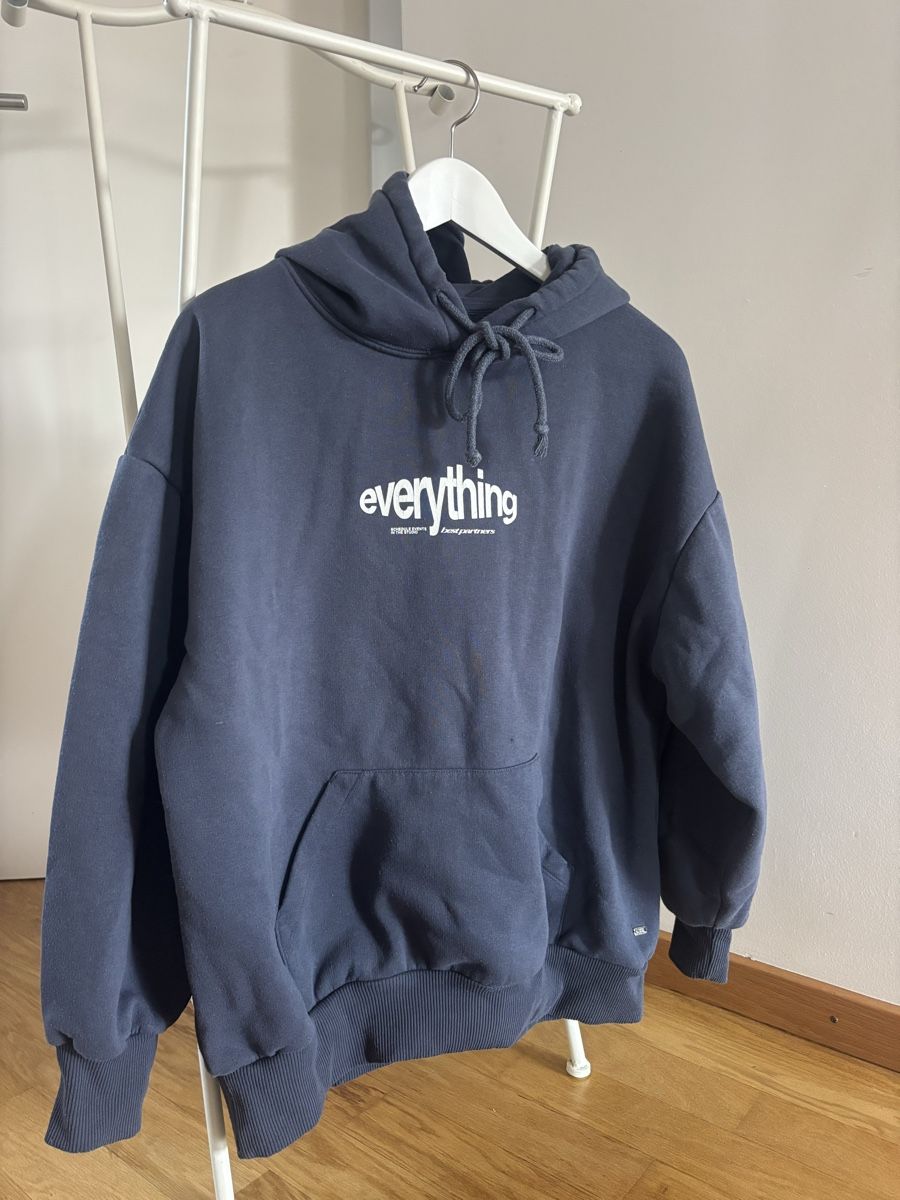 Pull&Bear Maglioni & Felpe: Pull&Bear oversized hoodie in blau mit Backprint – Usato da Basel venduto da AnninaD97 1