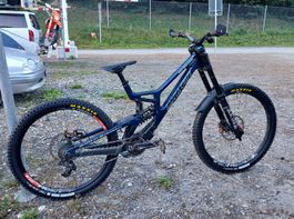 Santacruz V10.8 Akira Tuning