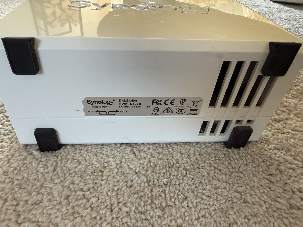 Synology Server: Serveur NAS – Nuovo (secondo la descrizione) da Cudrefin venduto da tan_69wy 1