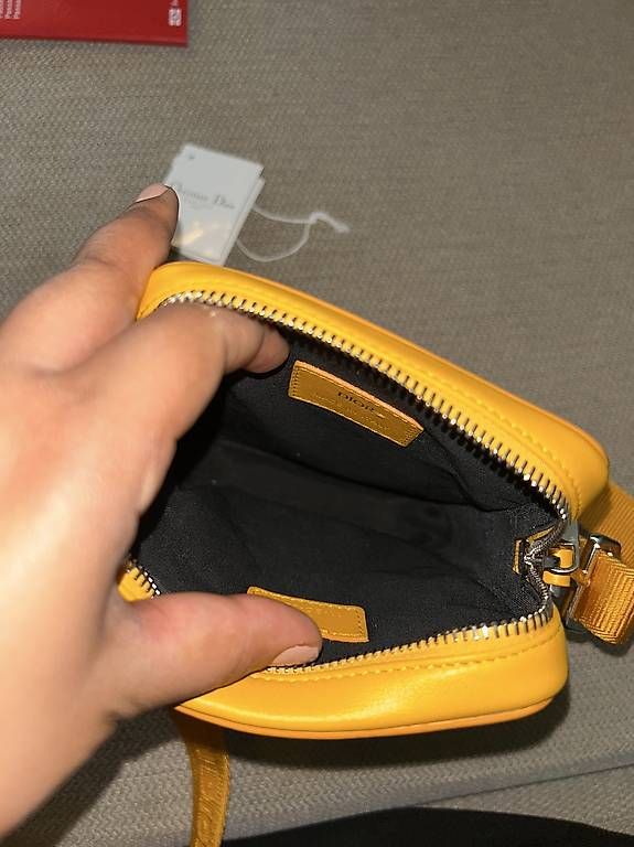 Borse da donna: Christian Dior vertical Pouch Oblique  – Usato da Birmensdorf ZH venduto da gigimaya 3