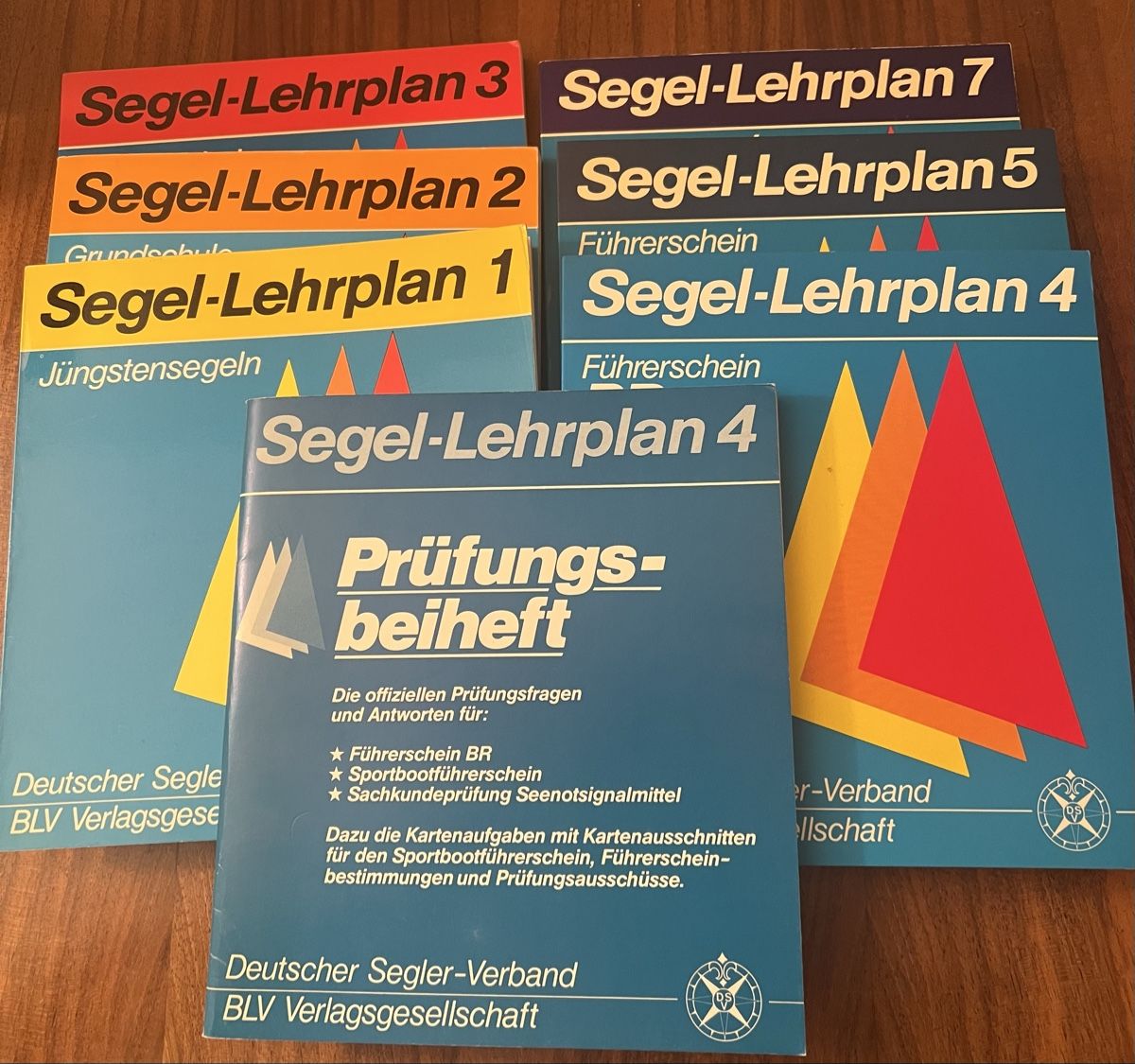 Livres: Seegel-Lehrplan  – D'occasion à Basel par lbl_plt6