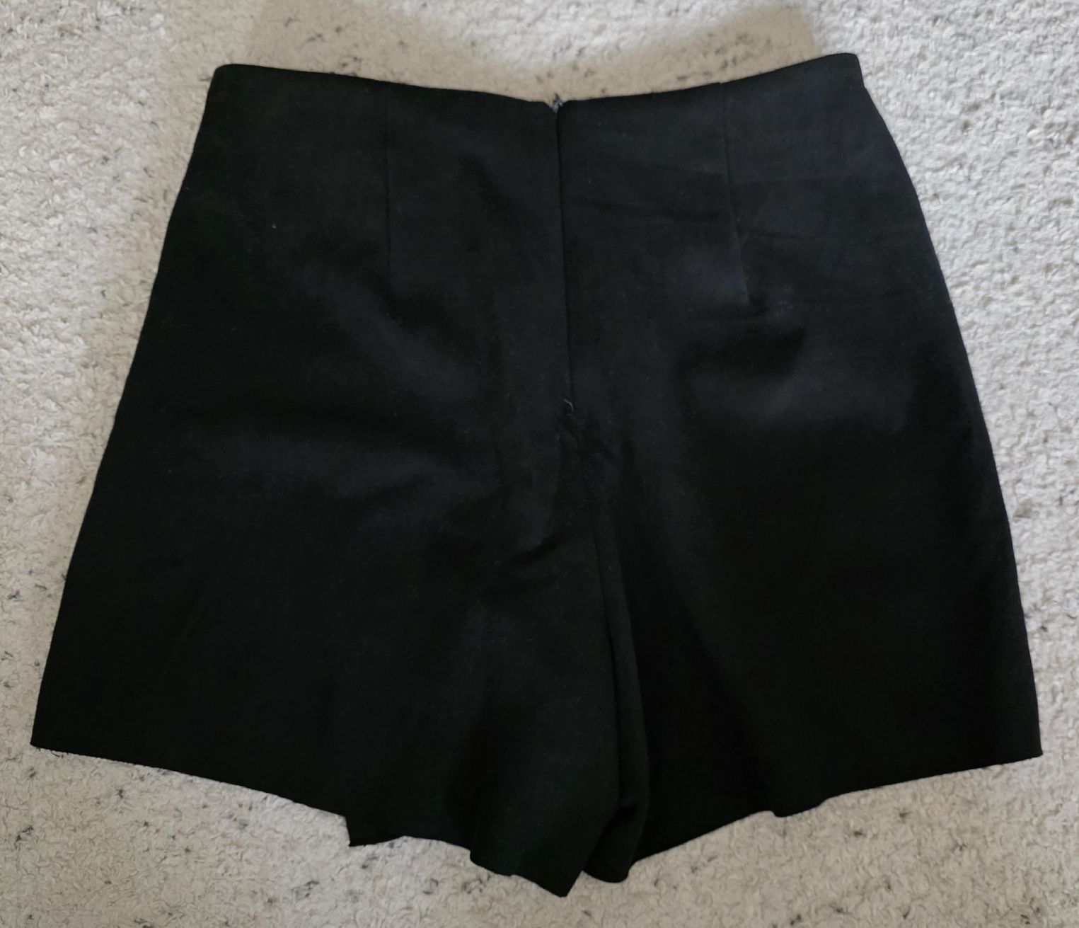 Zara Röcke: Jupe-short Zara noir taille S – Gebraucht aus Vevey von Renka2011 2