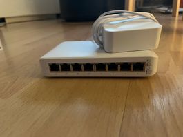 Ubiquiti Lite 8 PoE Switch – guter Zustand