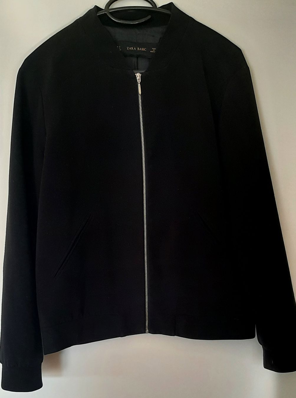 Zara Giacche: Zara Basic Bomber Jacket Black Size S – Usato da Watt venduto da Tomaf