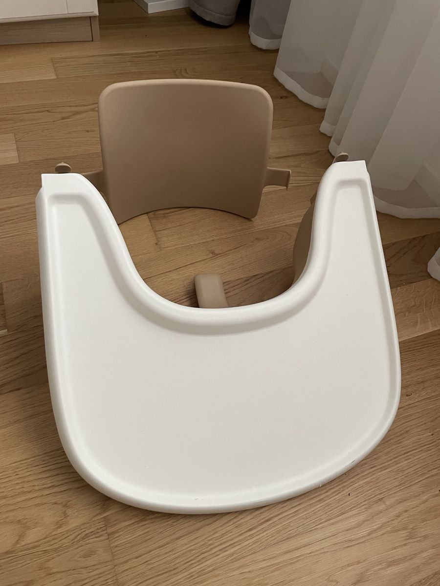 Stokke Seggioloni: Stokke Tripp Trapp Sitz mit Tray – Usato da Oberrieden venduto da MajaK02