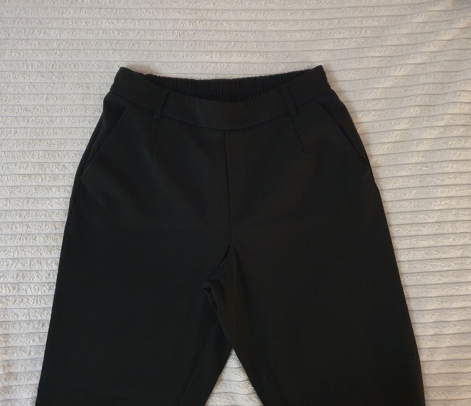 Vila Pantaloni: Anzugshose / Stoffhose M/38 – Nuovo (secondo la descrizione) da Wetzikon ZH venduto da FundusFuchs 1