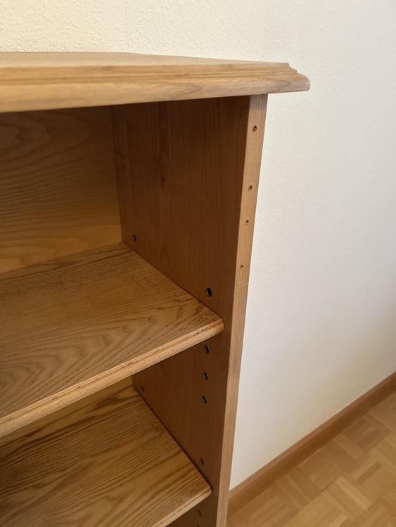 Scaffali: Bücherregal, massiv – Usato da Luzern venduto da Gustav-33 2