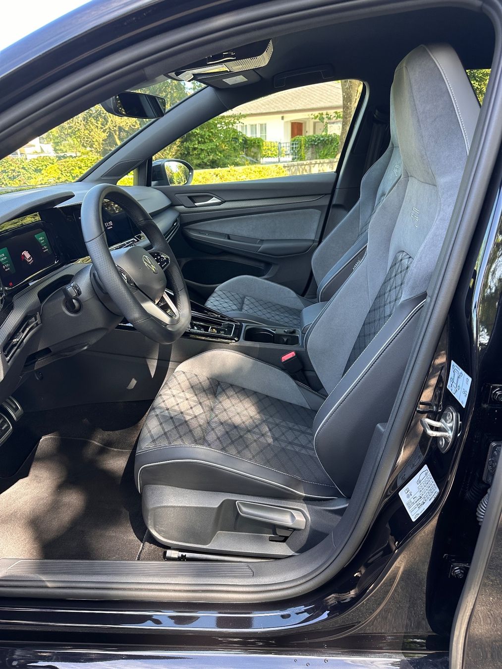 VW Autos: VW Golf R Line Variant – Gebraucht aus St. Gallen von Janeli. 6