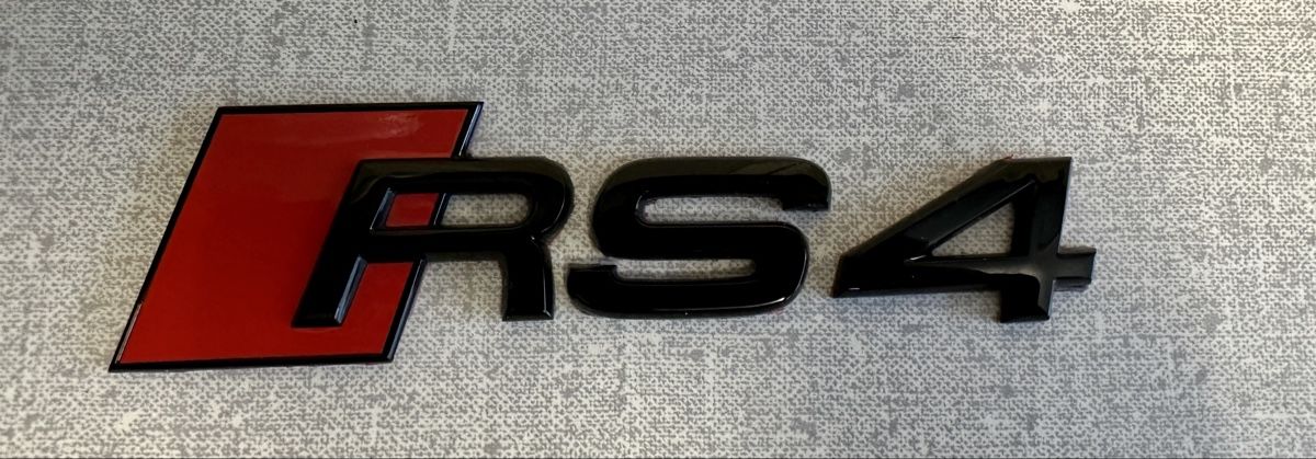 Placchette & Badge: RS4 Original badge – Nuovo (secondo la descrizione) da Gordola venduto da Mirkus