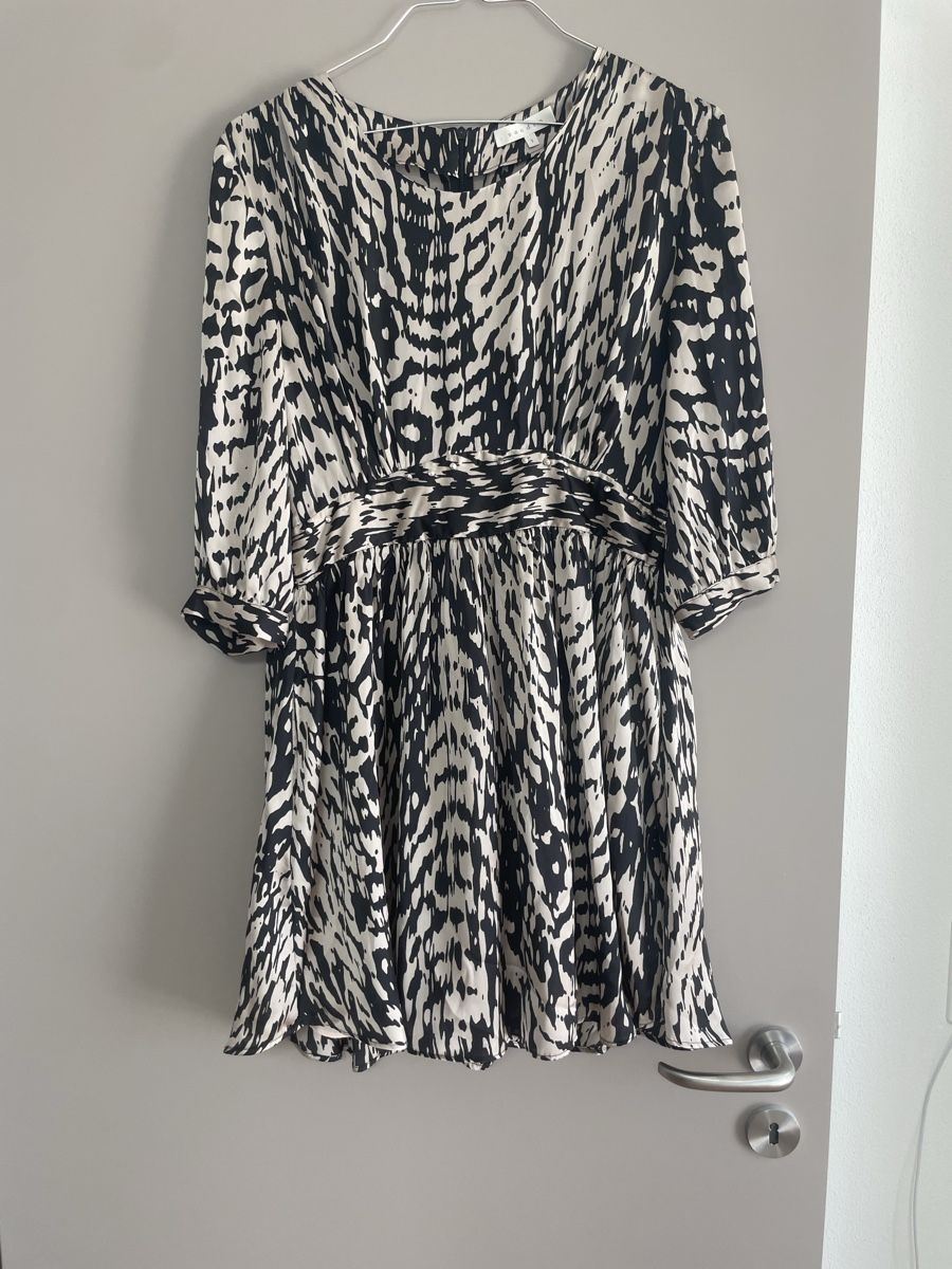 Sandro Robes: Sandro Kleid Gr. 3 – Neuf (Voir description) à Zürich par Mary233