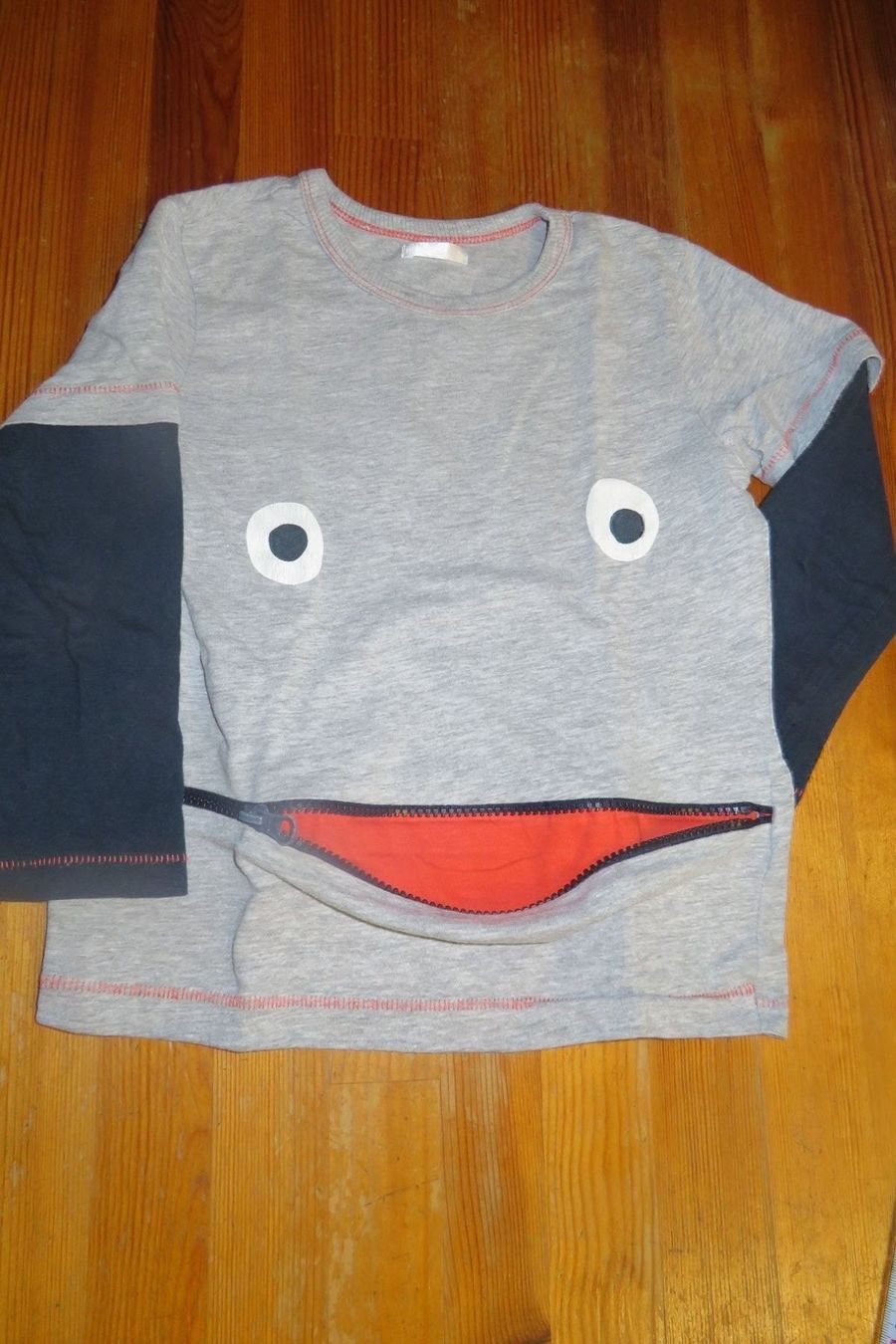 Camicie, Top & T-shirt: T-Shirt Gr. 98-104 – Usato da Steckborn venduto da Bibendum02