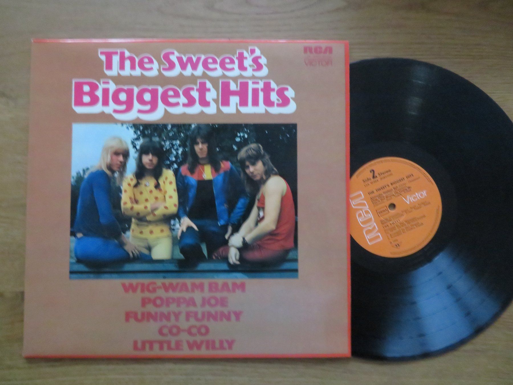 Dischi in vinile: SWEET BIGGEST HITS – Nuovo (secondo la descrizione) da Zürich venduto da max_cp5f