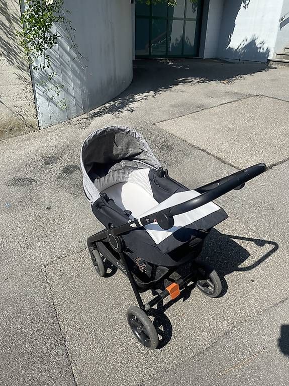 Stokke Kinderwagen: Stokke Beat Kinderwagen – Gebraucht aus Zollikon von diagnef
