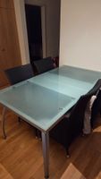 Glastisch mit Metallgestell ausziehbar und 4 Stühle