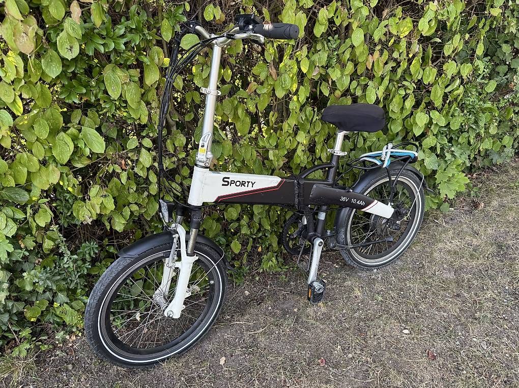 Biciclette: Vélo éléctrique pliable – Usato da La Neuveville venduto da 0045951