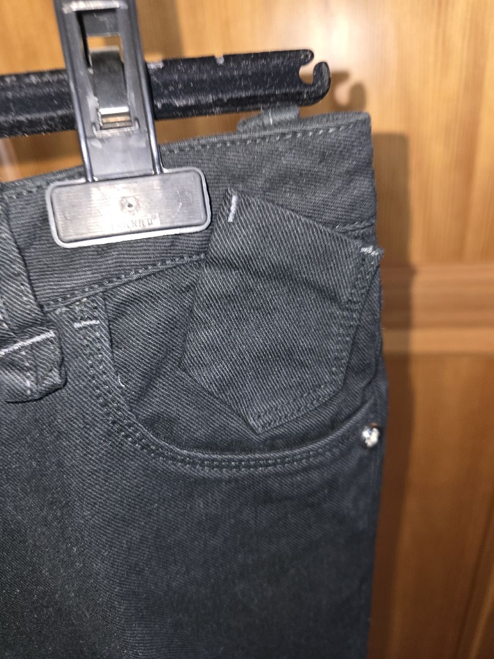 Jeans: Jeans Sport Max Code neri – Usato da calpiogna venduto da dadalter 1
