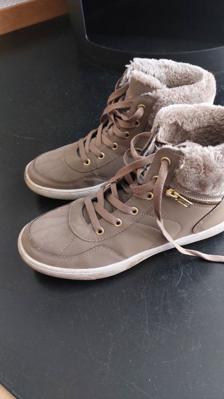 Scarpe da donna: Winter Schuhe, Boots, Grösse 40 – Usato da Veltheim AG venduto da gave04 3