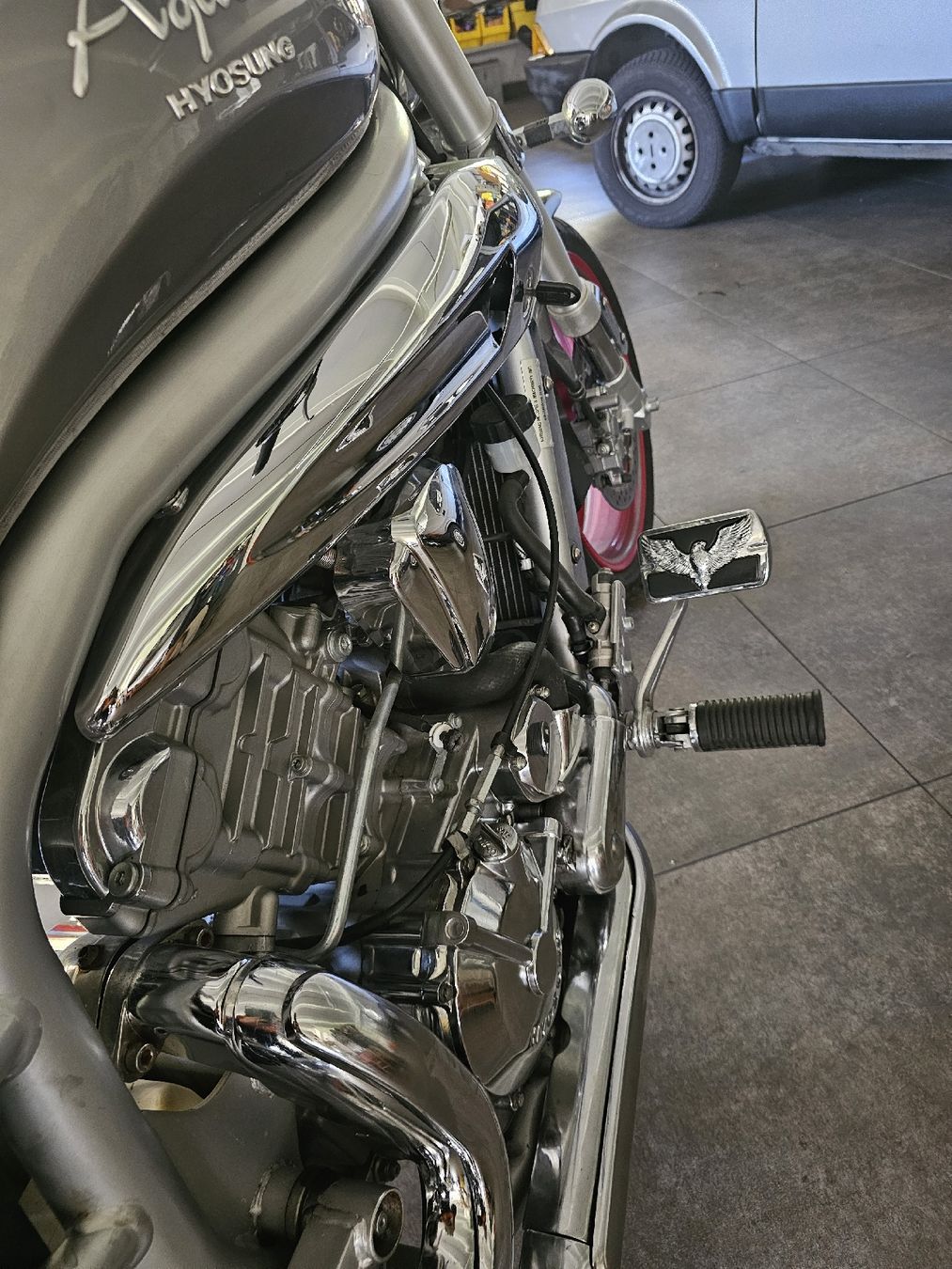 Hyosung Chopper: moto Hyousung 650 cc – Usato da Lugano venduto da mitico59 9
