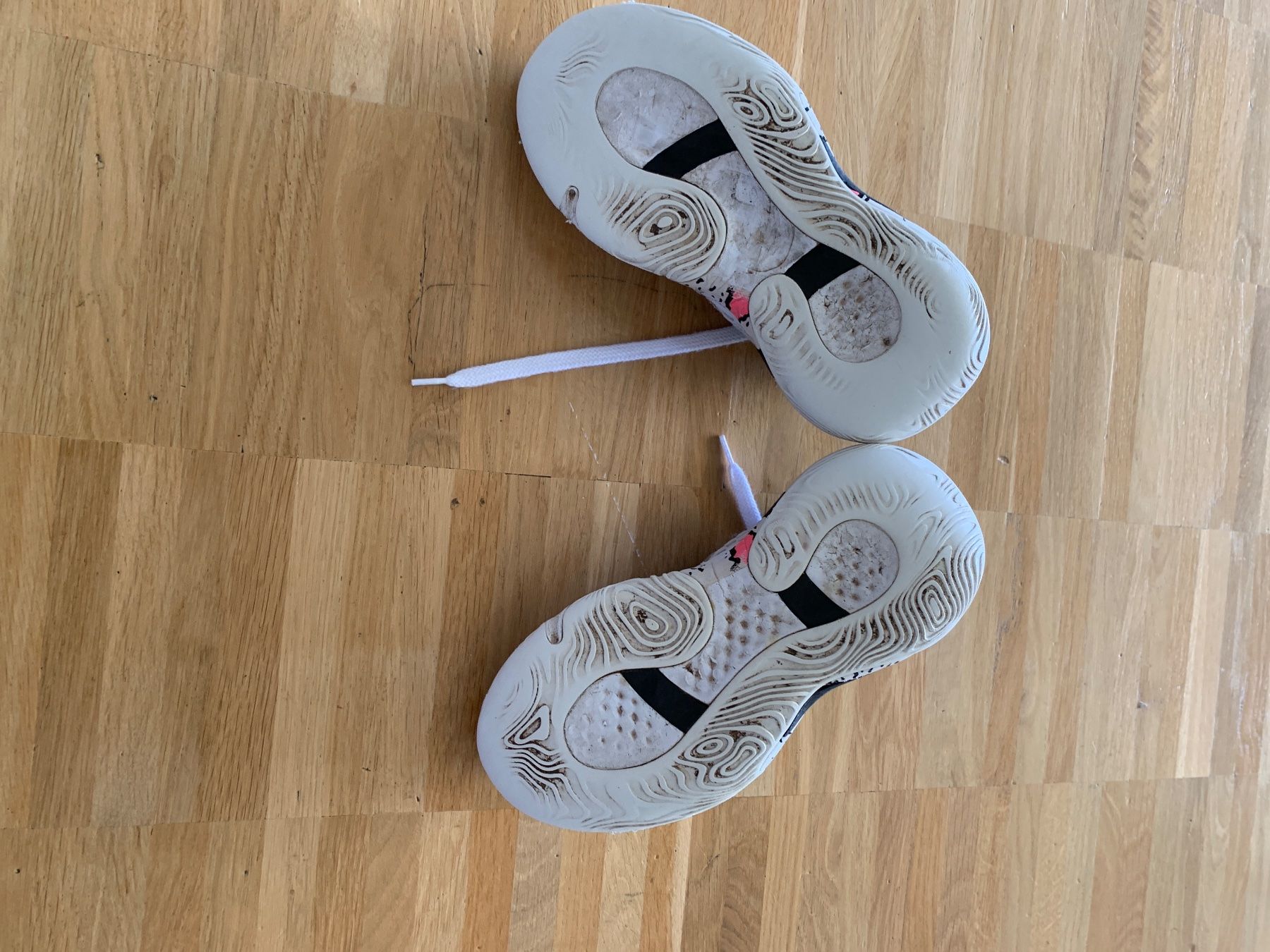 Herrenschuhe: Coole Sneakers Gr. 35stylisch & bequem! – Gebraucht aus Sissach von Hippo200 1