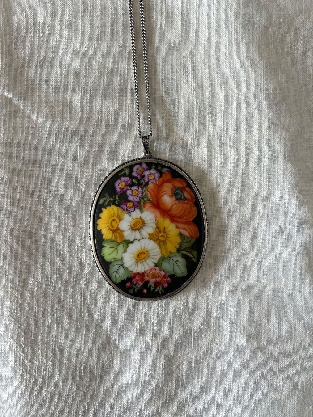 Catenine: collier avec pendentif en porcelaine - fleurs – Usato da Renens VD venduto da m27_y26