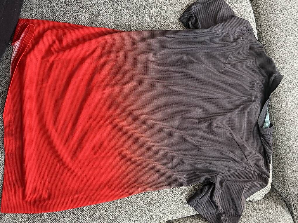 Leibchen & Hosen: Veloshirt Fox S – Gebraucht aus Bonaduz von aye_qh6g 1